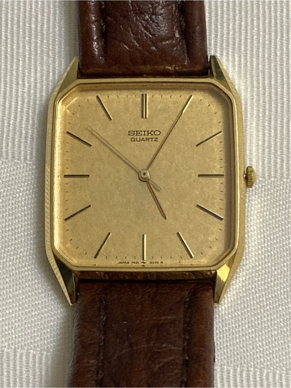 Seiko Quartz Gold-Tone Brown Leather Watch - Picture 2 of 8